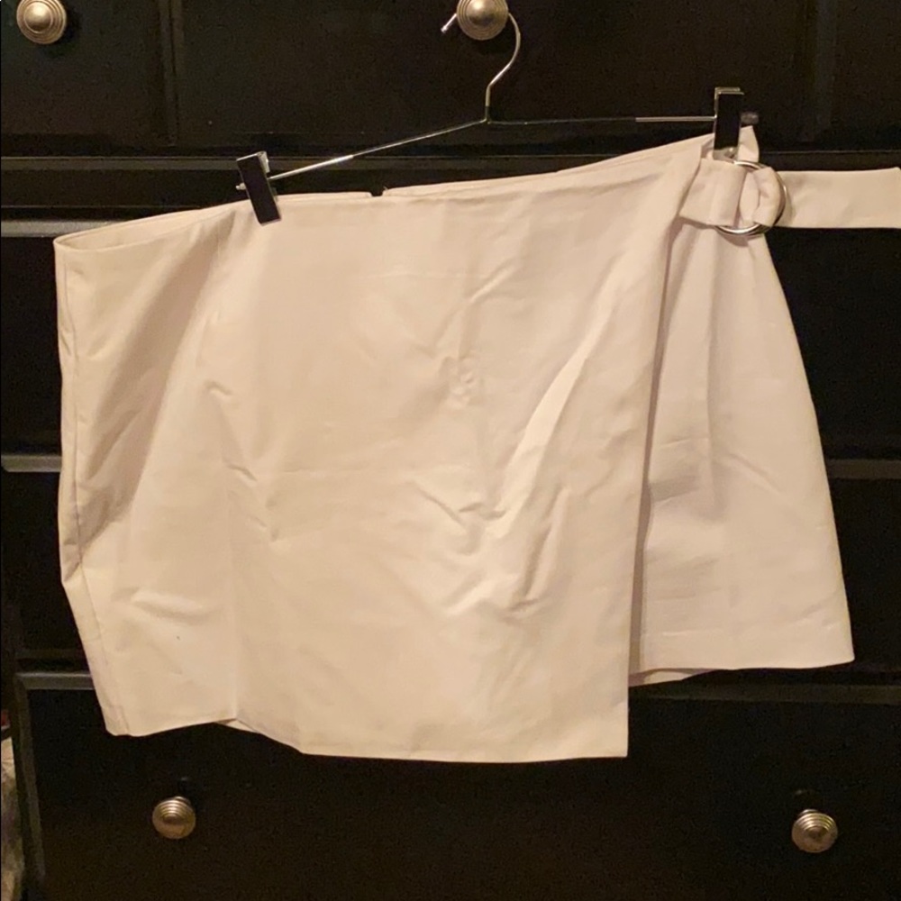 Cream Skort